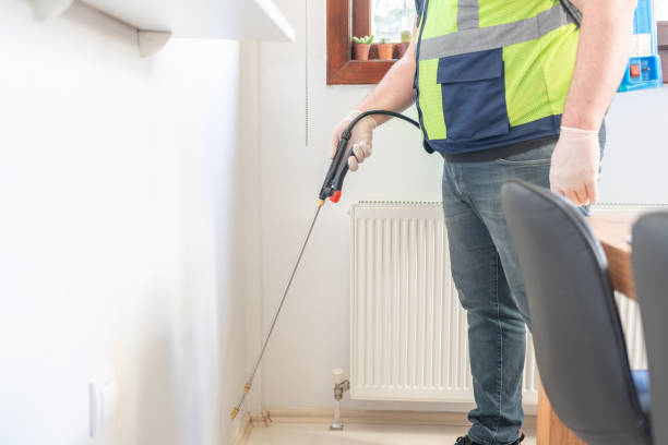 Wildlife Control Services in Larch Way, WA